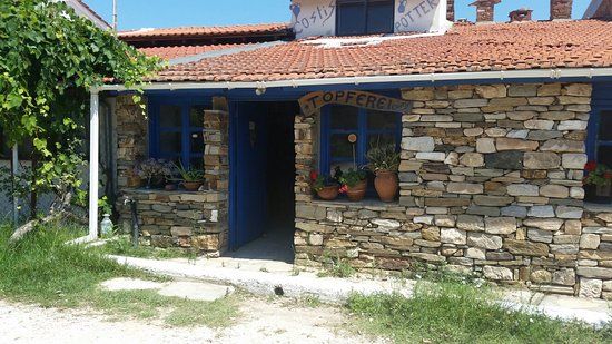 Costis Pottery