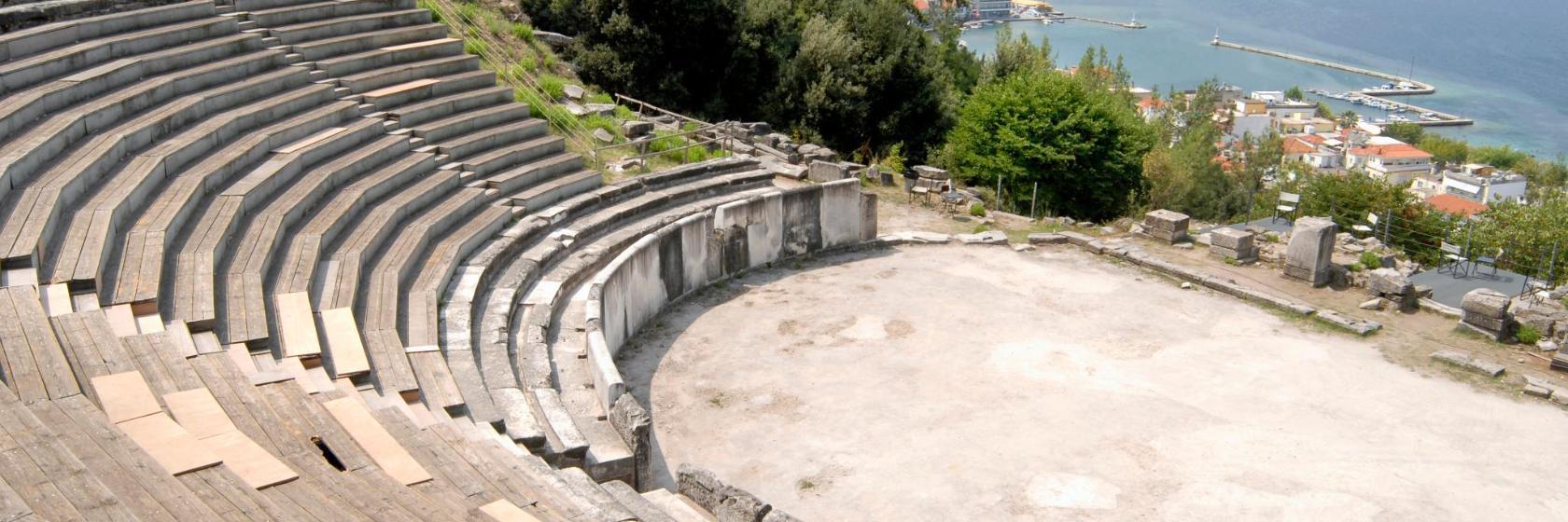 Teatrul vechi